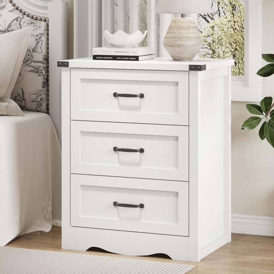 Xixini Nightstand with 3 Drawers